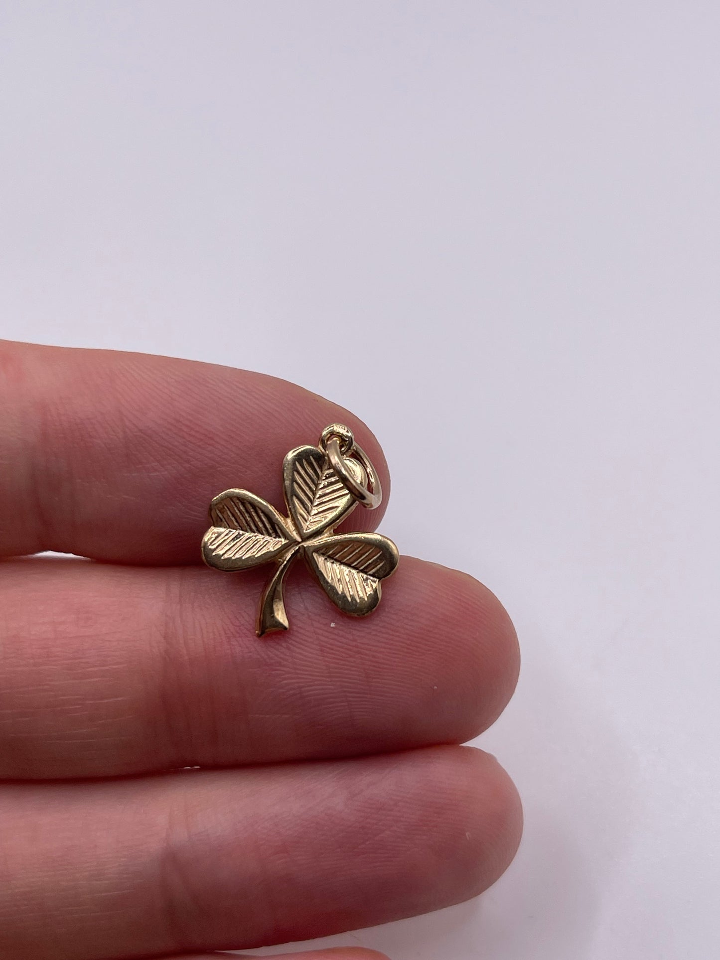 9ct gold clover charm