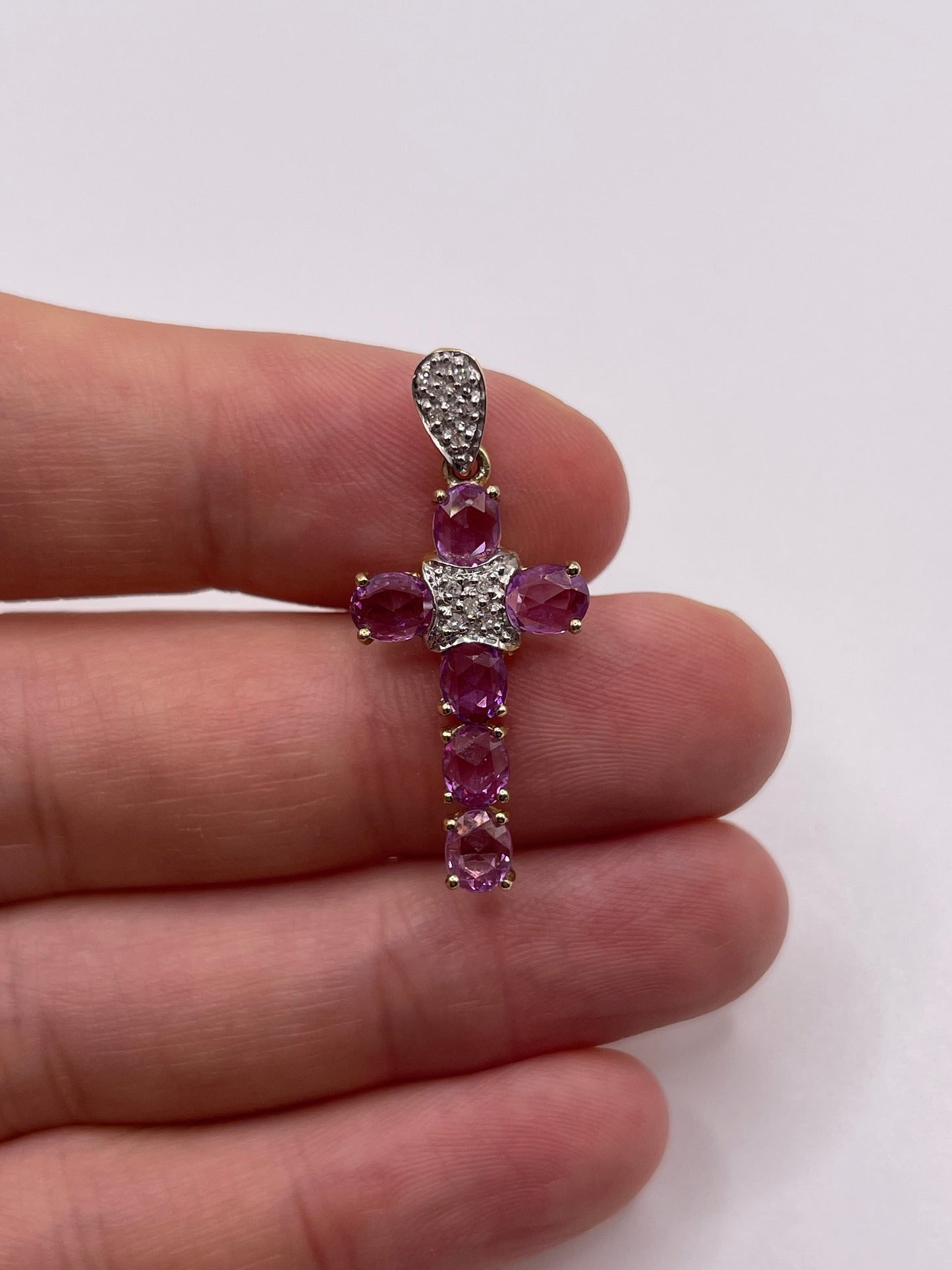 9ct gold spinel and diamond pendant