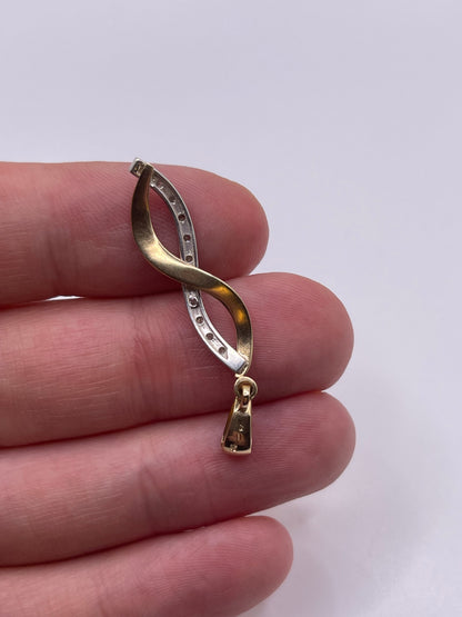 9ct gold diamond pendant