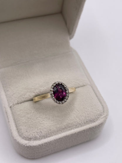 9ct gold garnet and diamond ring