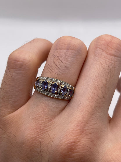9ct gold tanzanite and diamond ring
