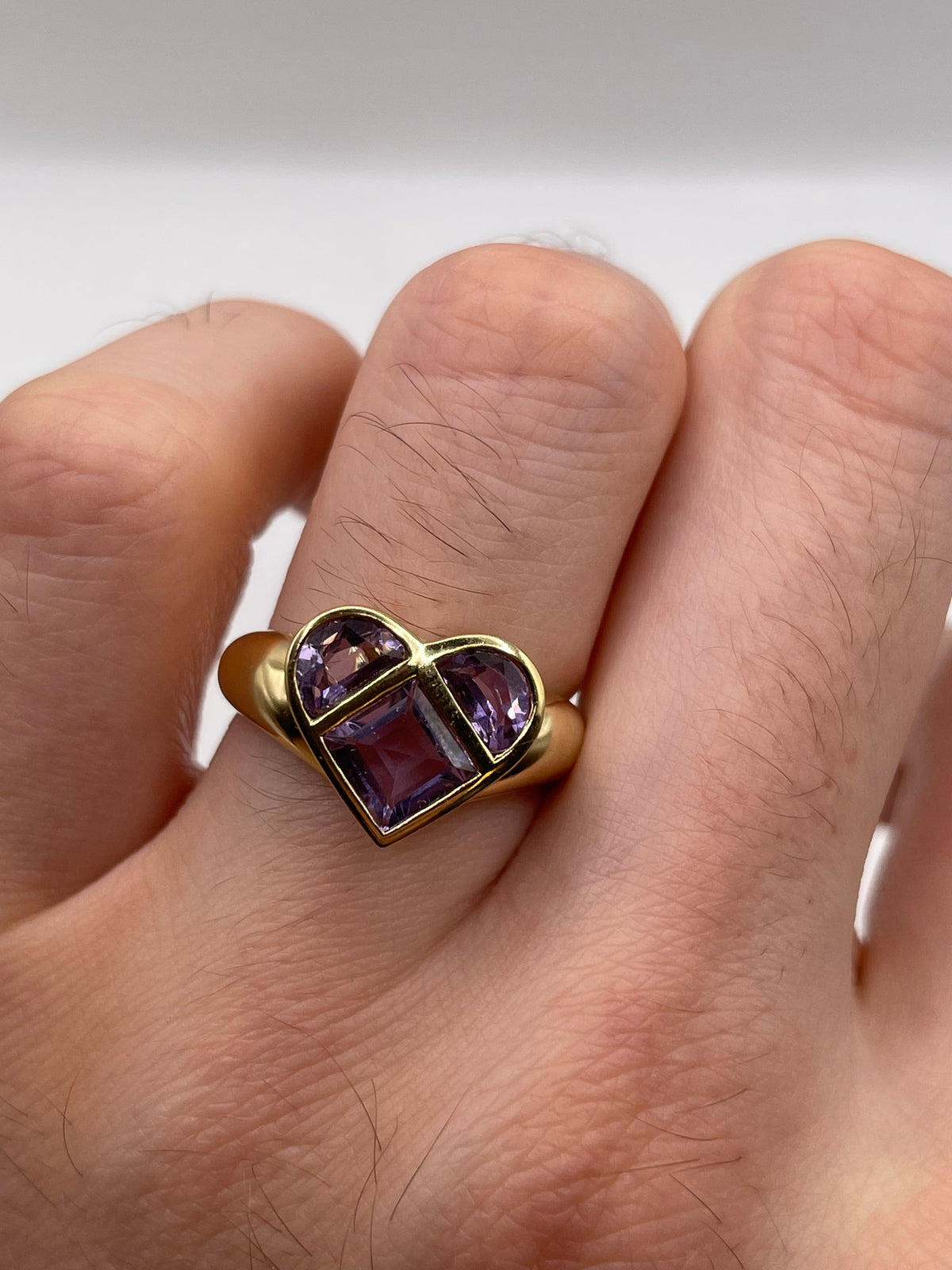 9ct gold amethyst heart ring