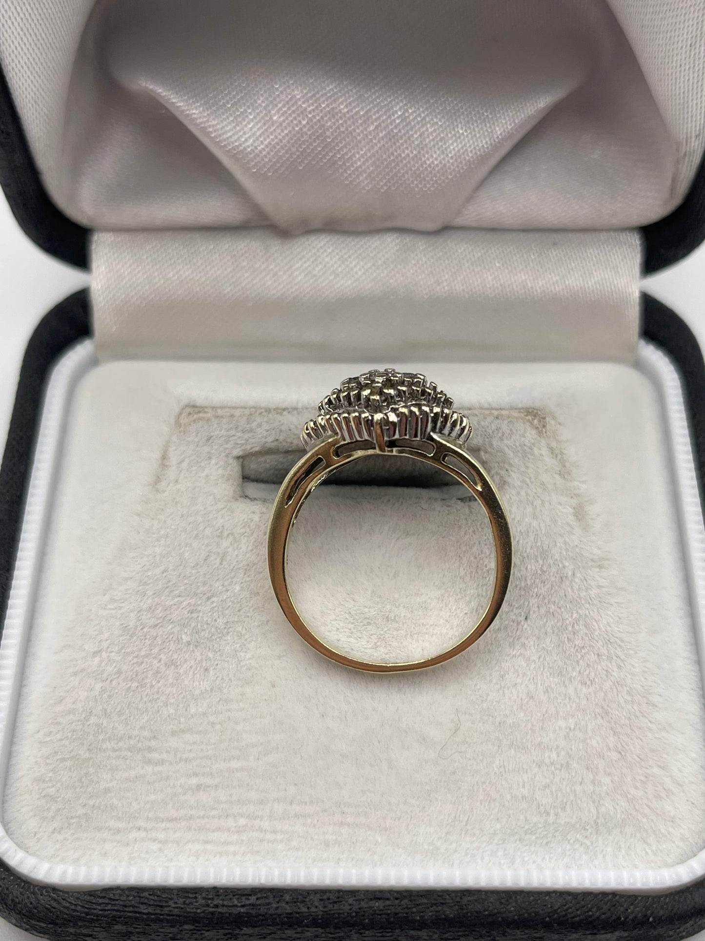 9ct gold diamond cluster ring