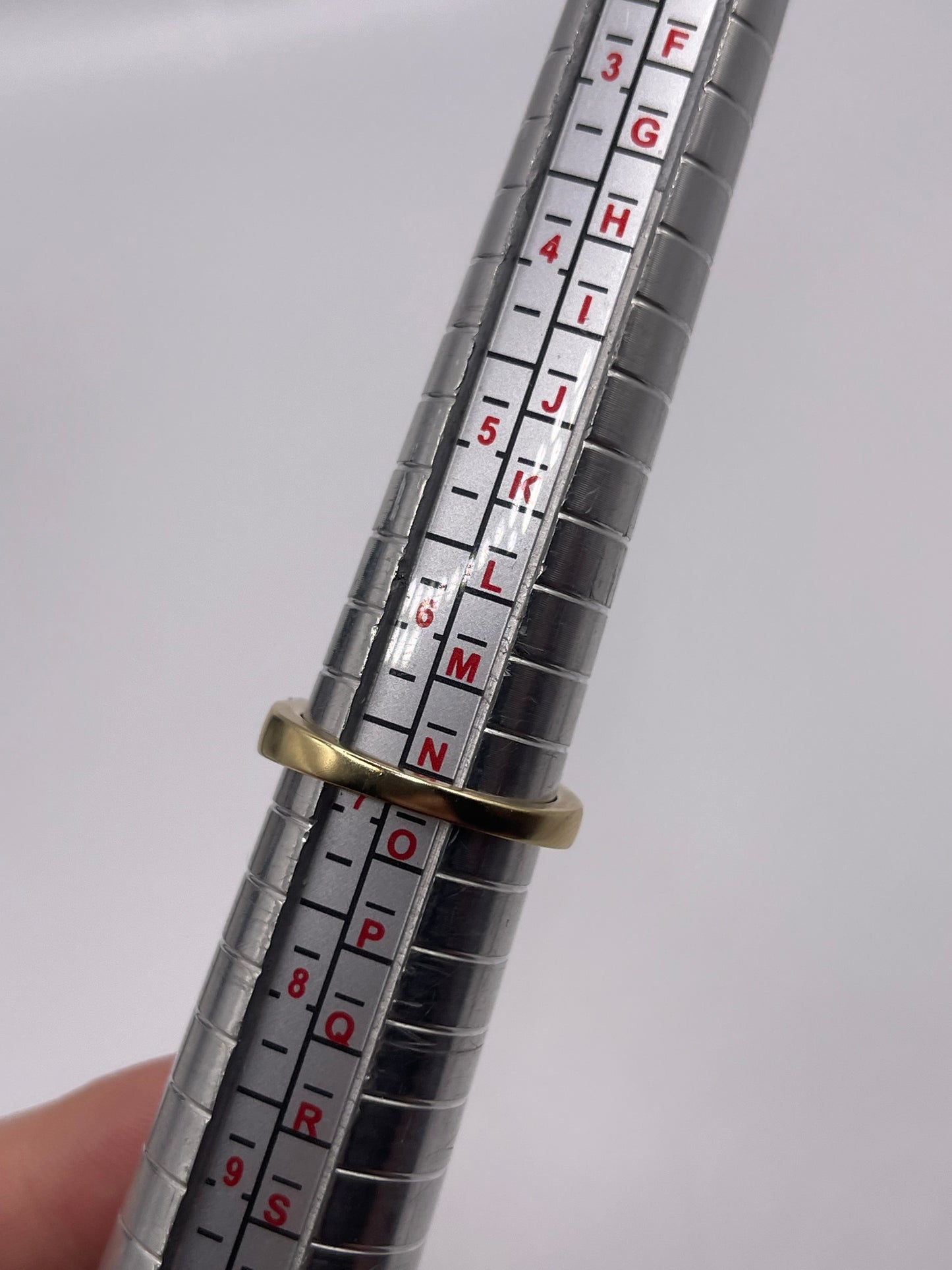 9ct gold diamond cluster ring