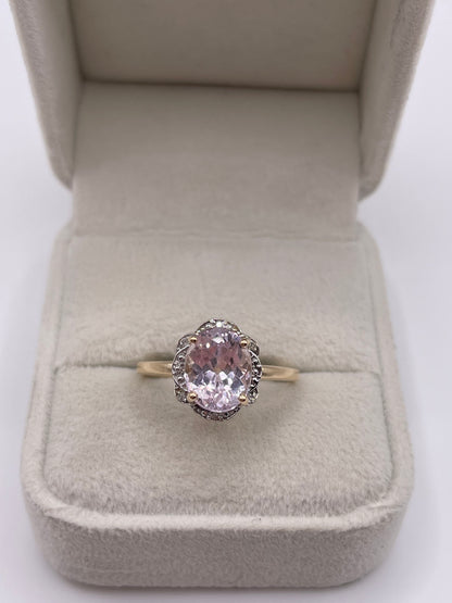 9ct gold morganite and diamond ring