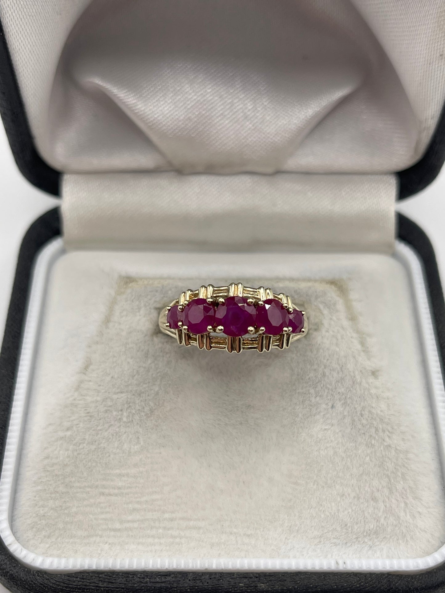 9ct gold ruby ring