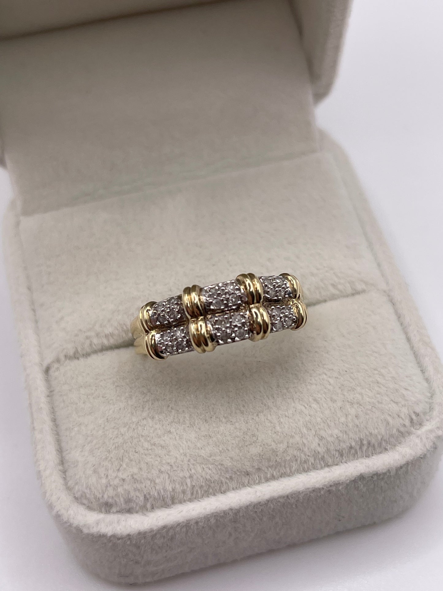 9ct gold diamond cluster ring