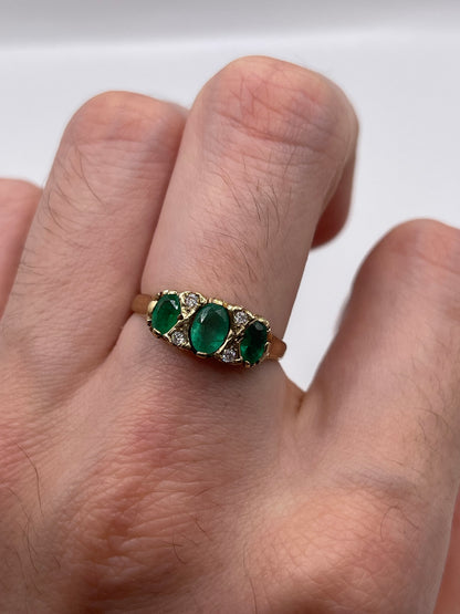 9ct gold emerald and diamond ring