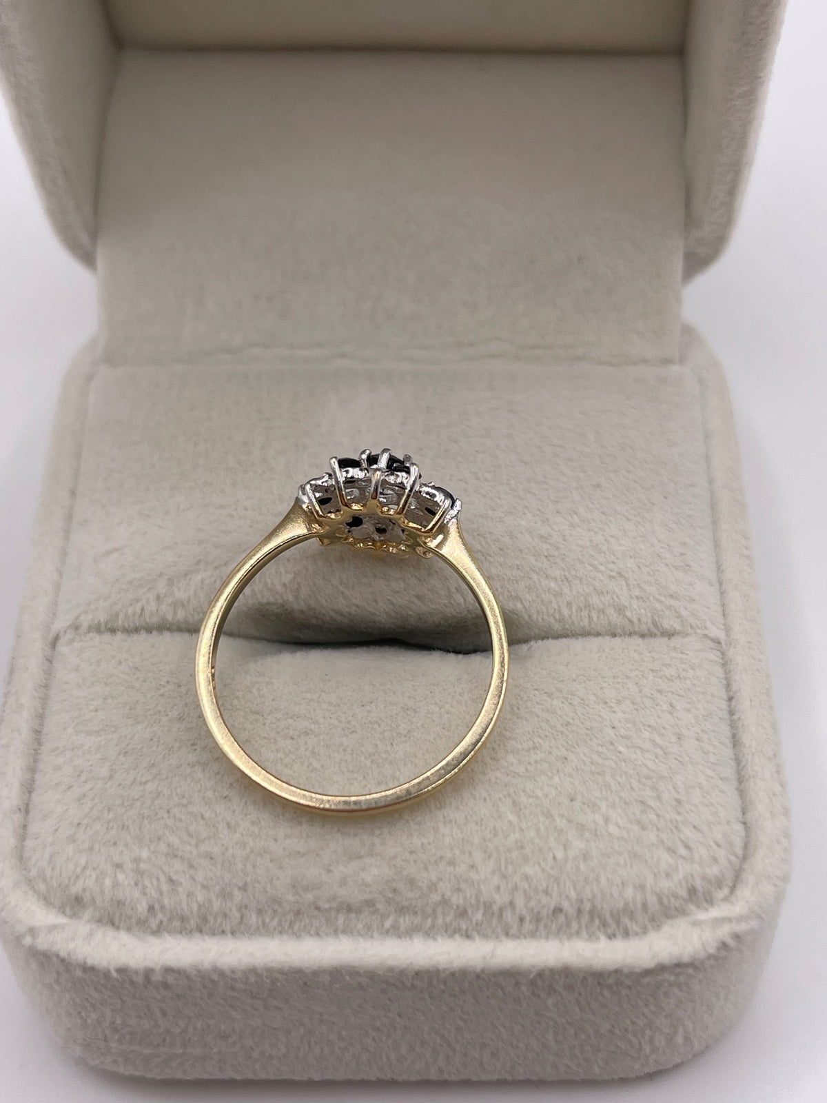 9ct gold sapphire and diamond ring