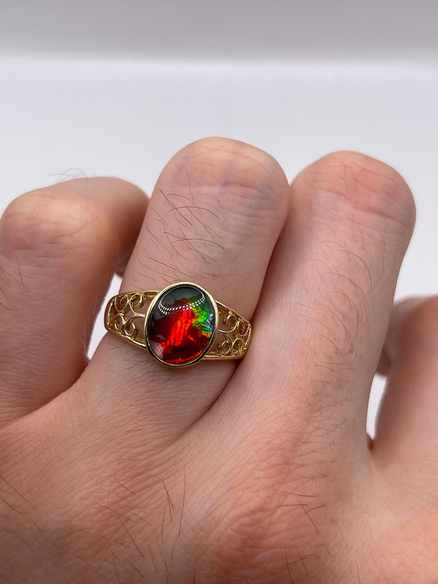 9ct gold Ammolite ring