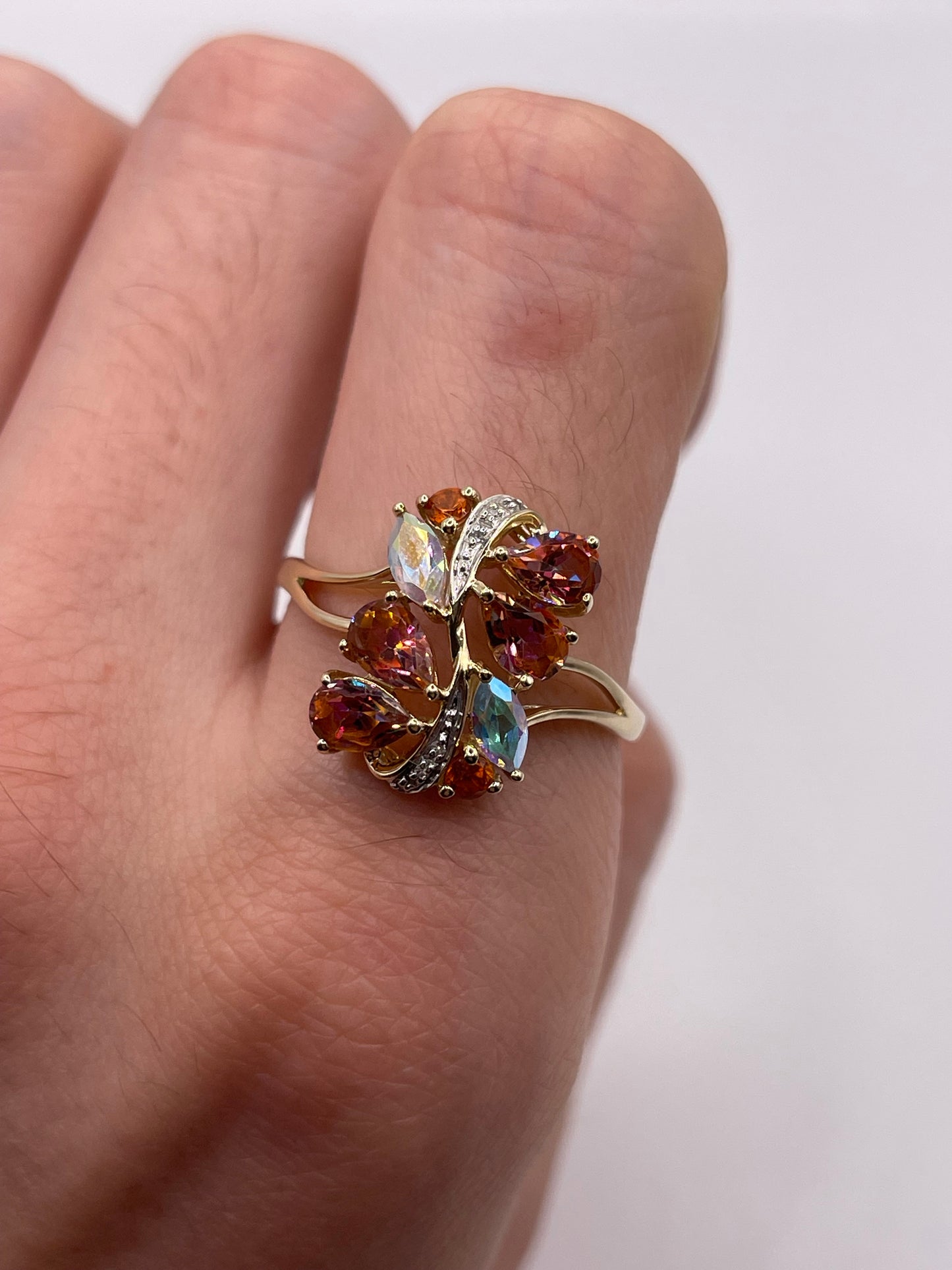 9ct gold topaz and diamond ring