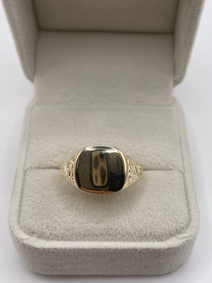 9ct gold signet ring