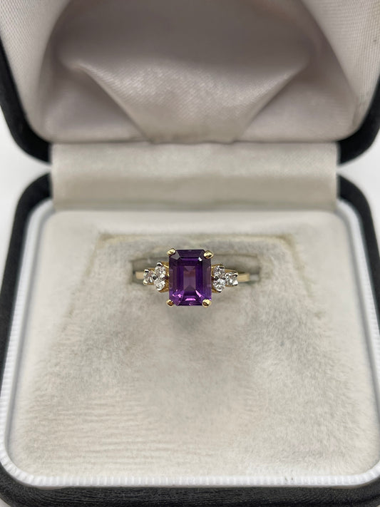 14ct gold amethyst and diamond ring