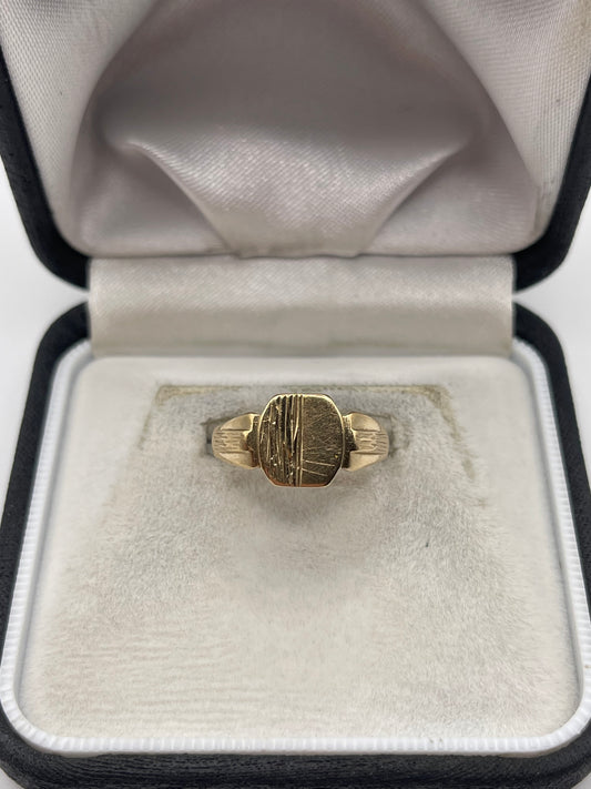 9ct gold signet ring