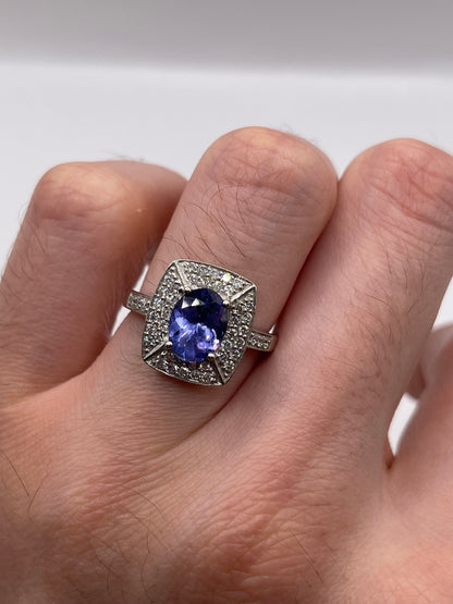 14ct white gold tanzanite and diamons ring
