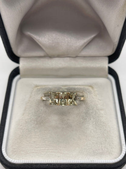 9ct gold quartz and diamond ring
