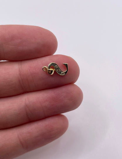 9ct gold diamond initial S pendant