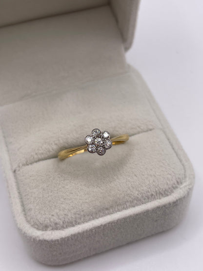 18ct gold diamond cluster ring