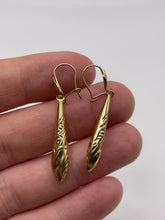 Load image into Gallery viewer, 9ct gold earrings
