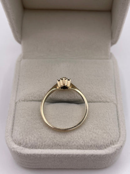 9ct gold diamond cluster ring