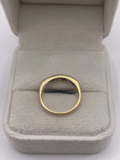 9ct gold sapphire and diamond ring