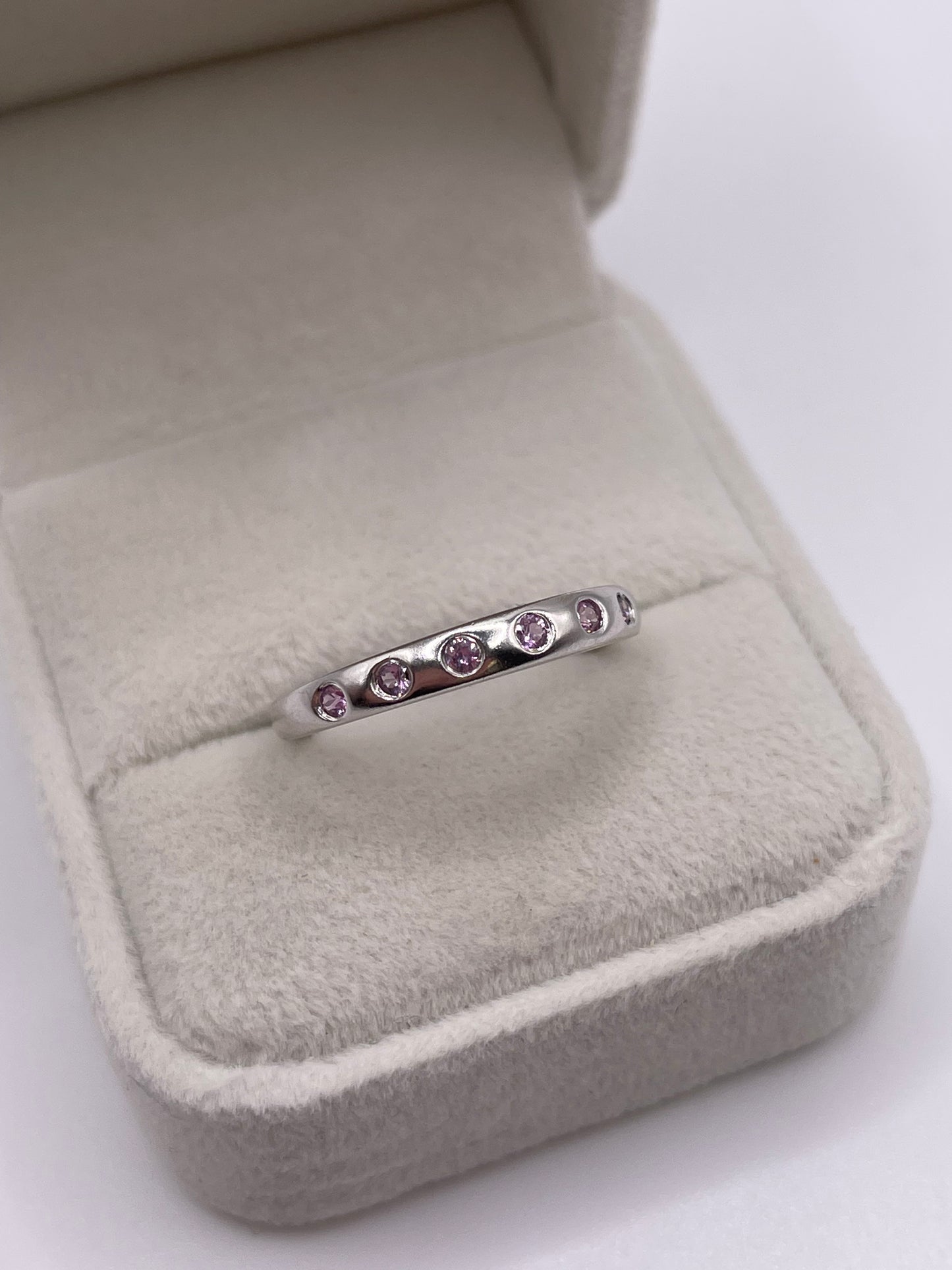 9ct white gold pink topaz ring