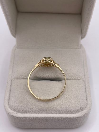 9ct gold quartz ring