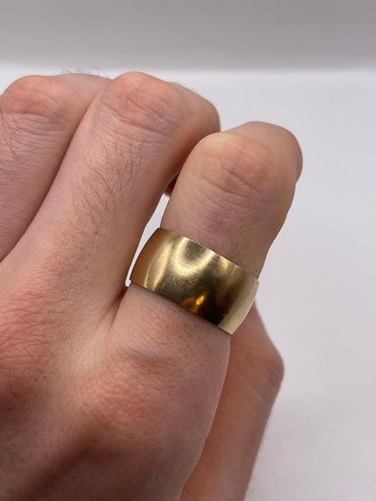 9ct gold band