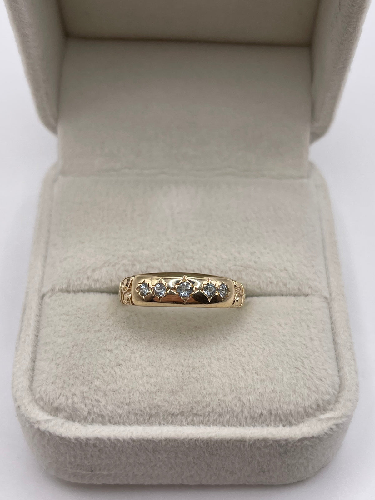 9ct gold topaz gypsy ring