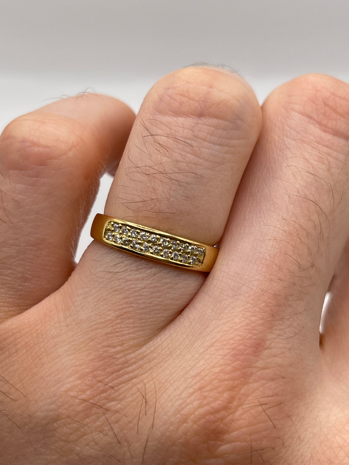 18ct gold diamond ring