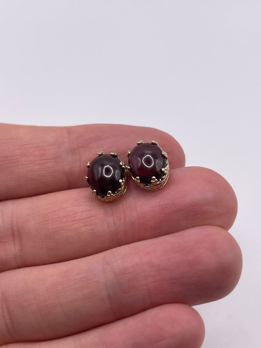 9ct gold cabochon garnet earrings