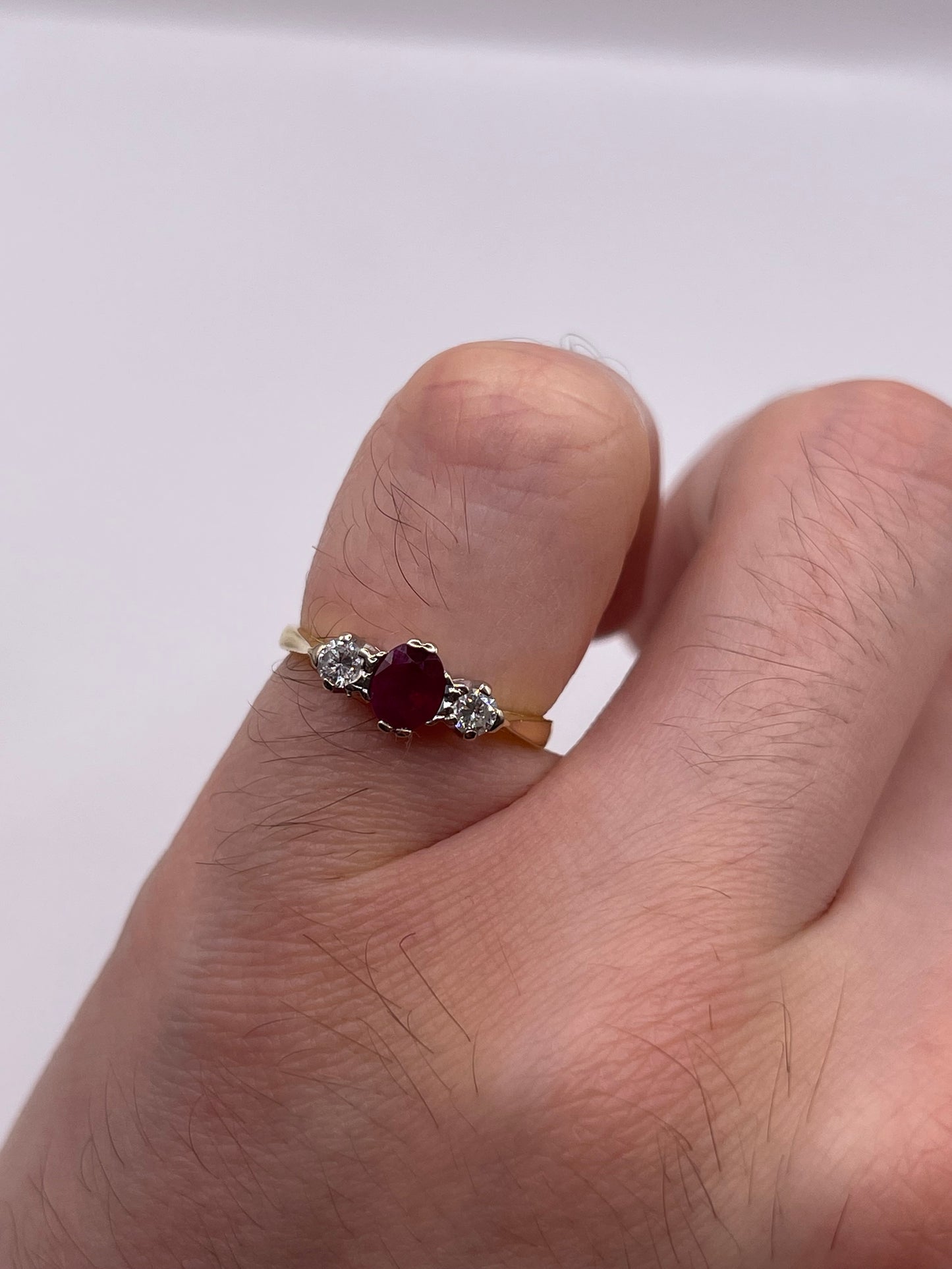 18ct gold ruby and diamond ring