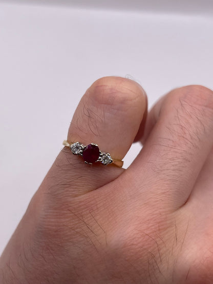 18ct gold ruby and diamond ring