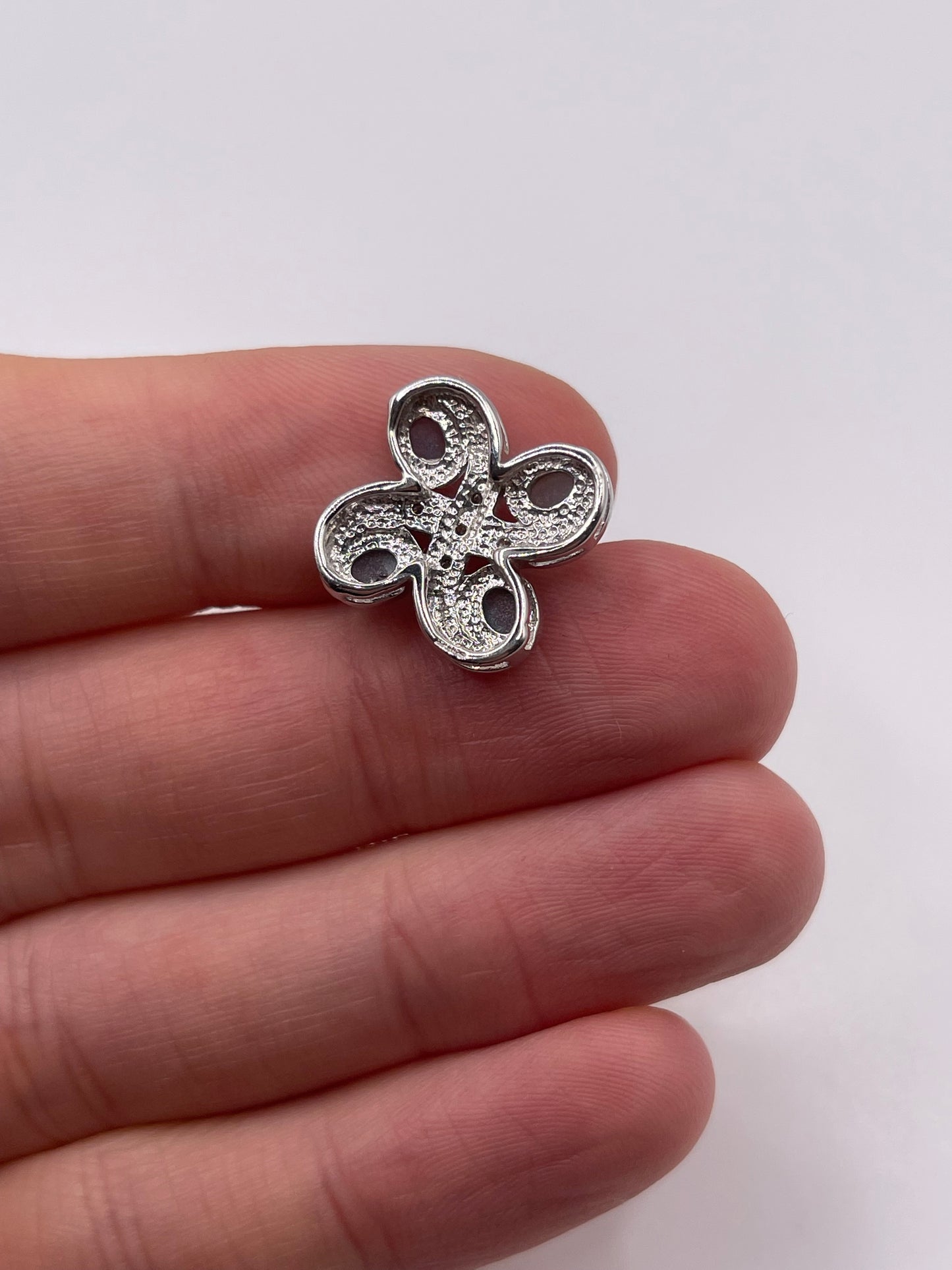 9ct white gold cats eye and diamond pendant