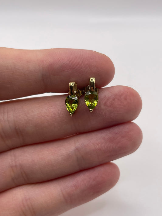 9ct gold peridot earrings