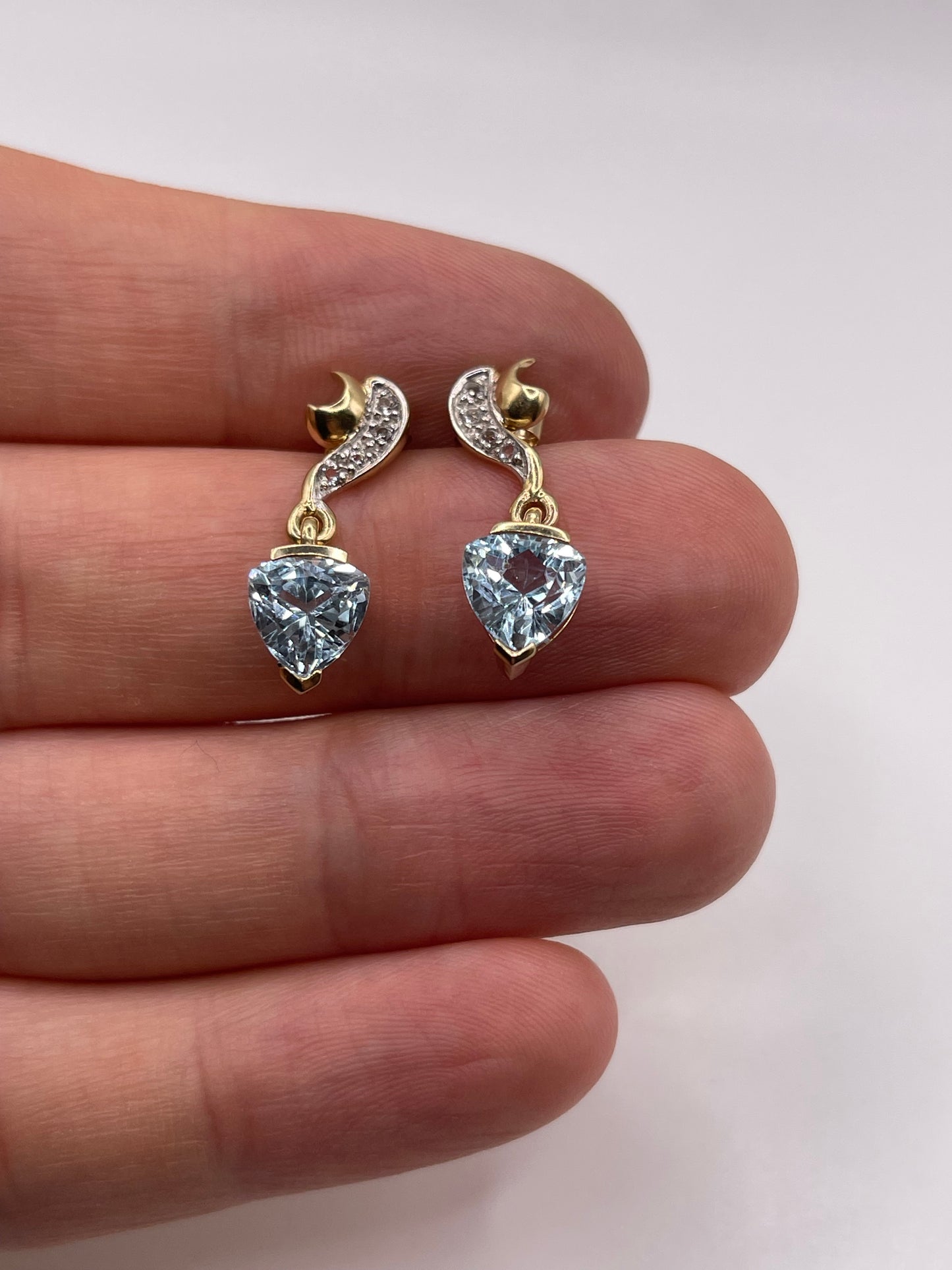 9ct gold topaz earrings