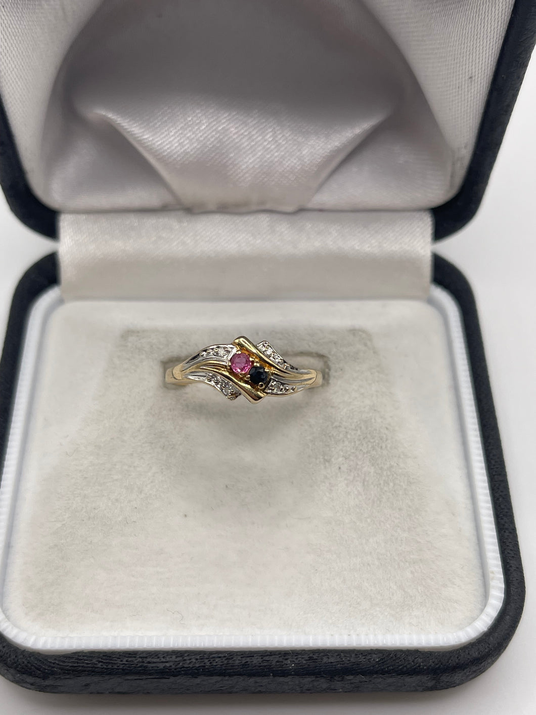 9ct gold sapphire, ruby and diamond ring