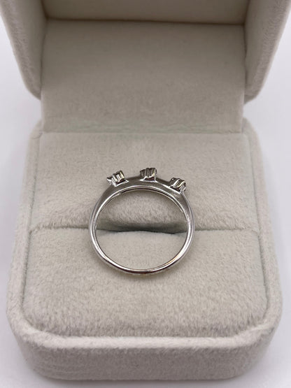 9ct white gold diamond ring