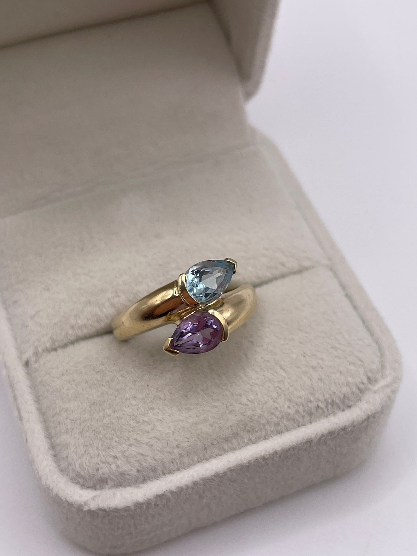 9ct gold amethyst and topaz ring