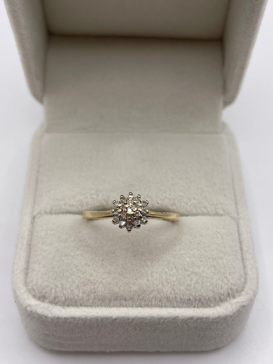 9ct gold diamond cluster ring