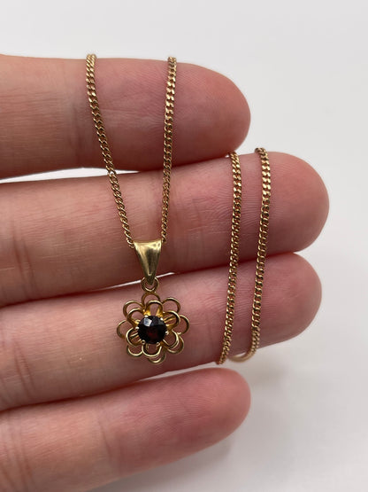 9ct gold garnet necklace