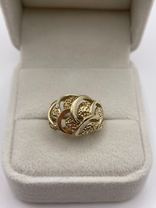 9ct gold ring