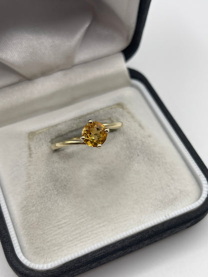 9ct gold citrine ring
