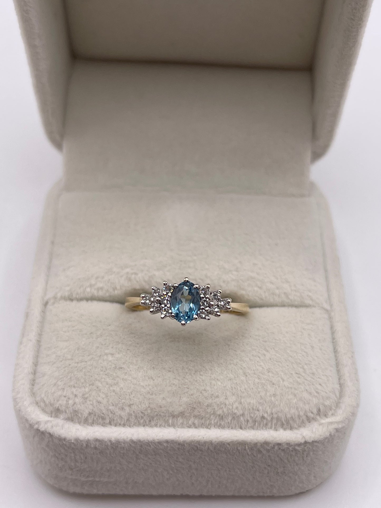 9ct gold topaz and diamond ring