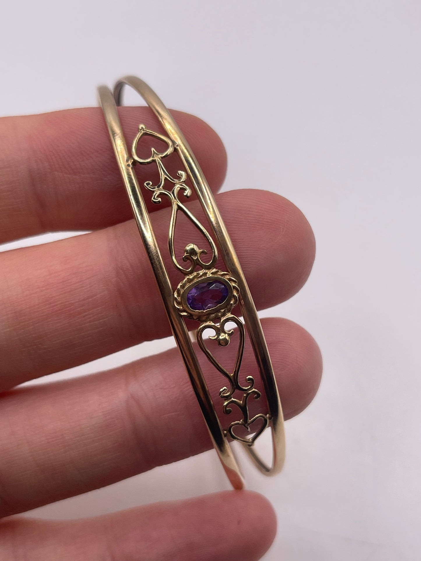 9ct gold amethyst bangle