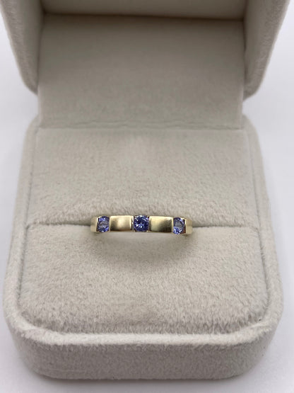 9ct gold tanzanite ring