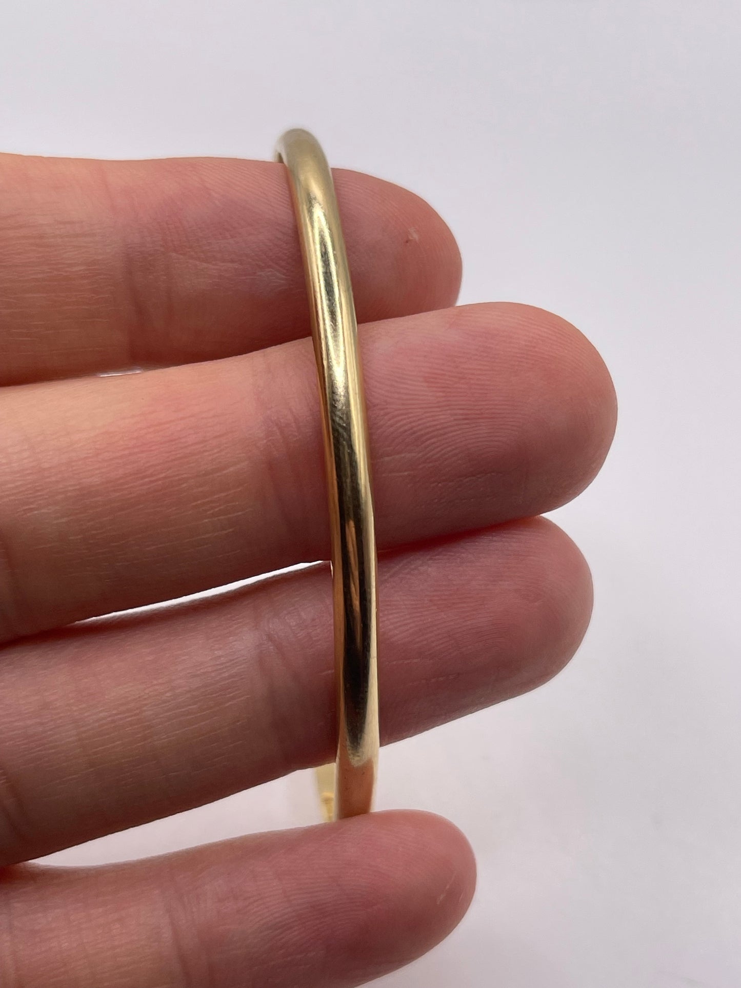 9ct gold torque bangle