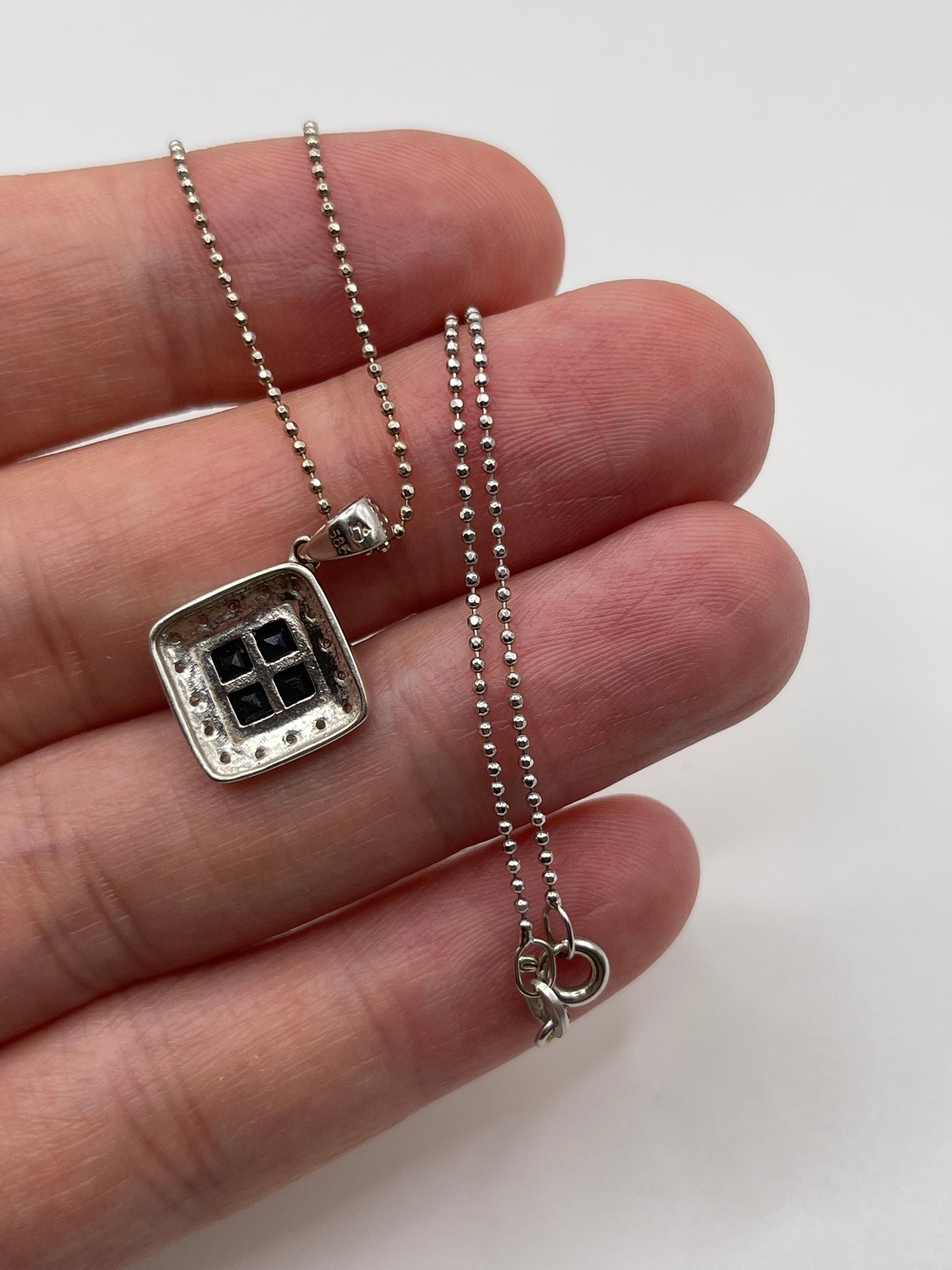 14ct gold sapphire and diamond necklace