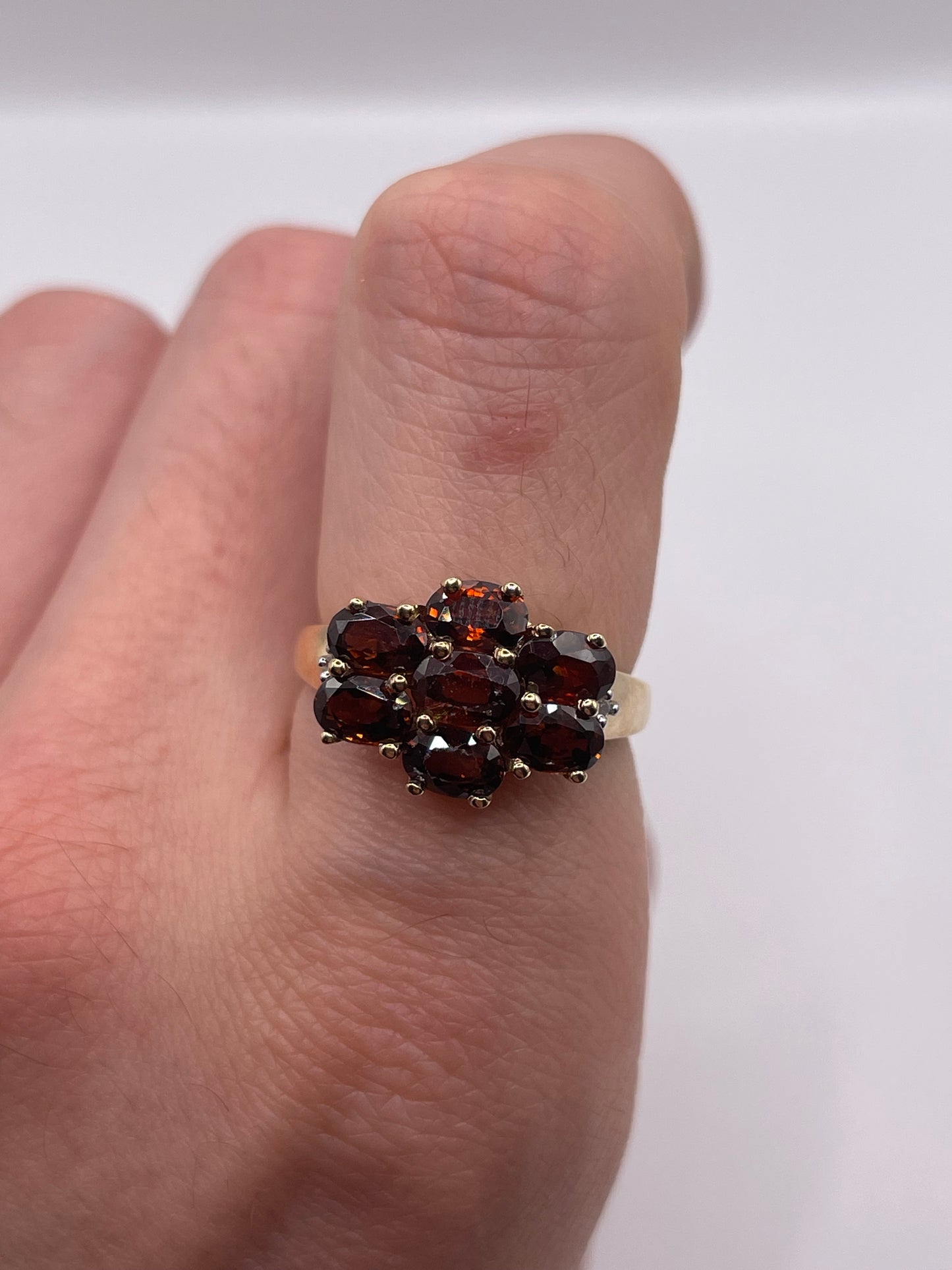 9ct gold spinel and diamond ring