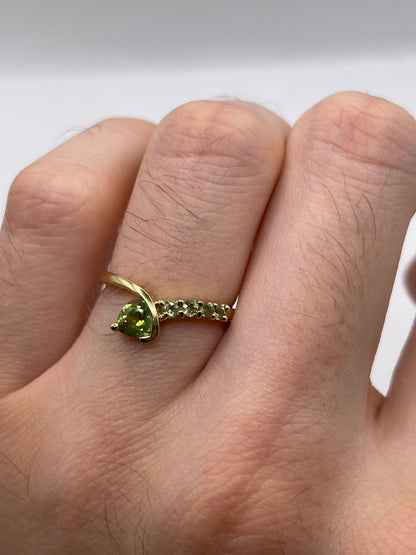 9ct gold quartz ring